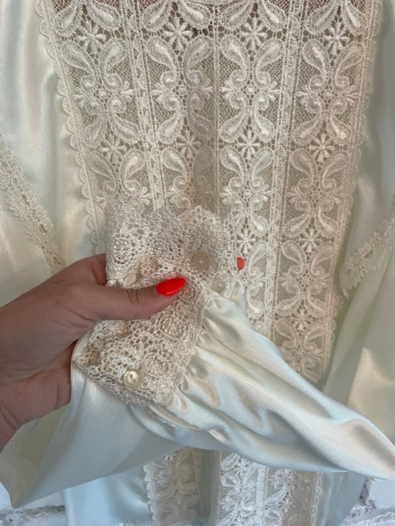 Lace Long Sleeve Blouse