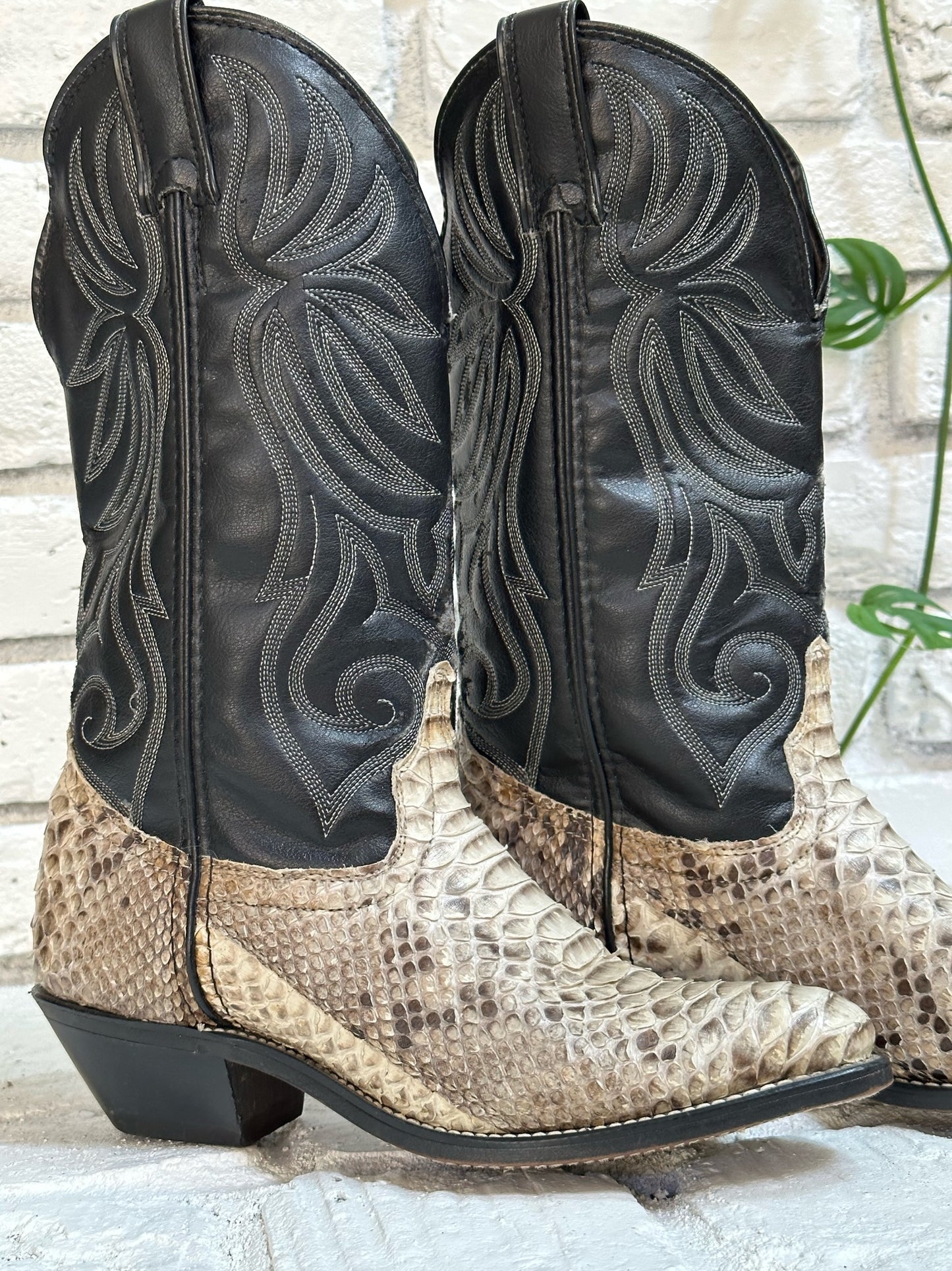 The Alicia Cowgirl Boots