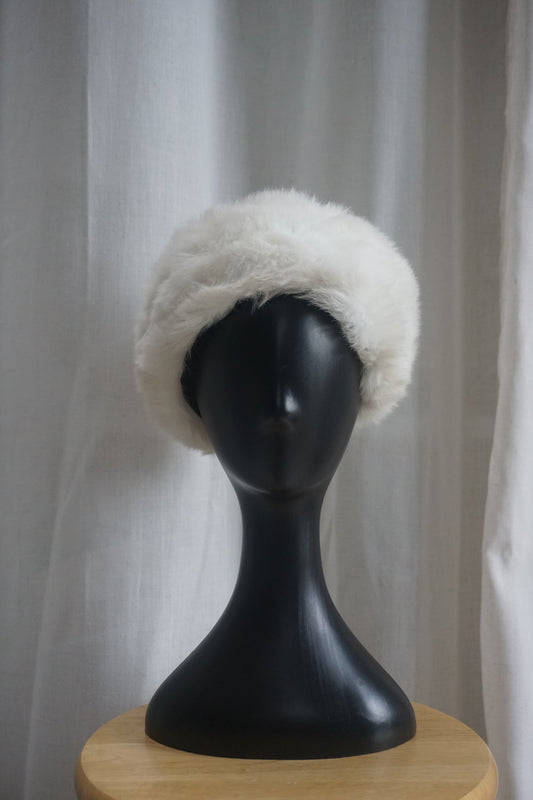 70's Faux Fur White Sherling Hat