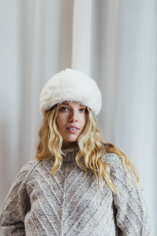 70's Faux Fur White Sherling Hat