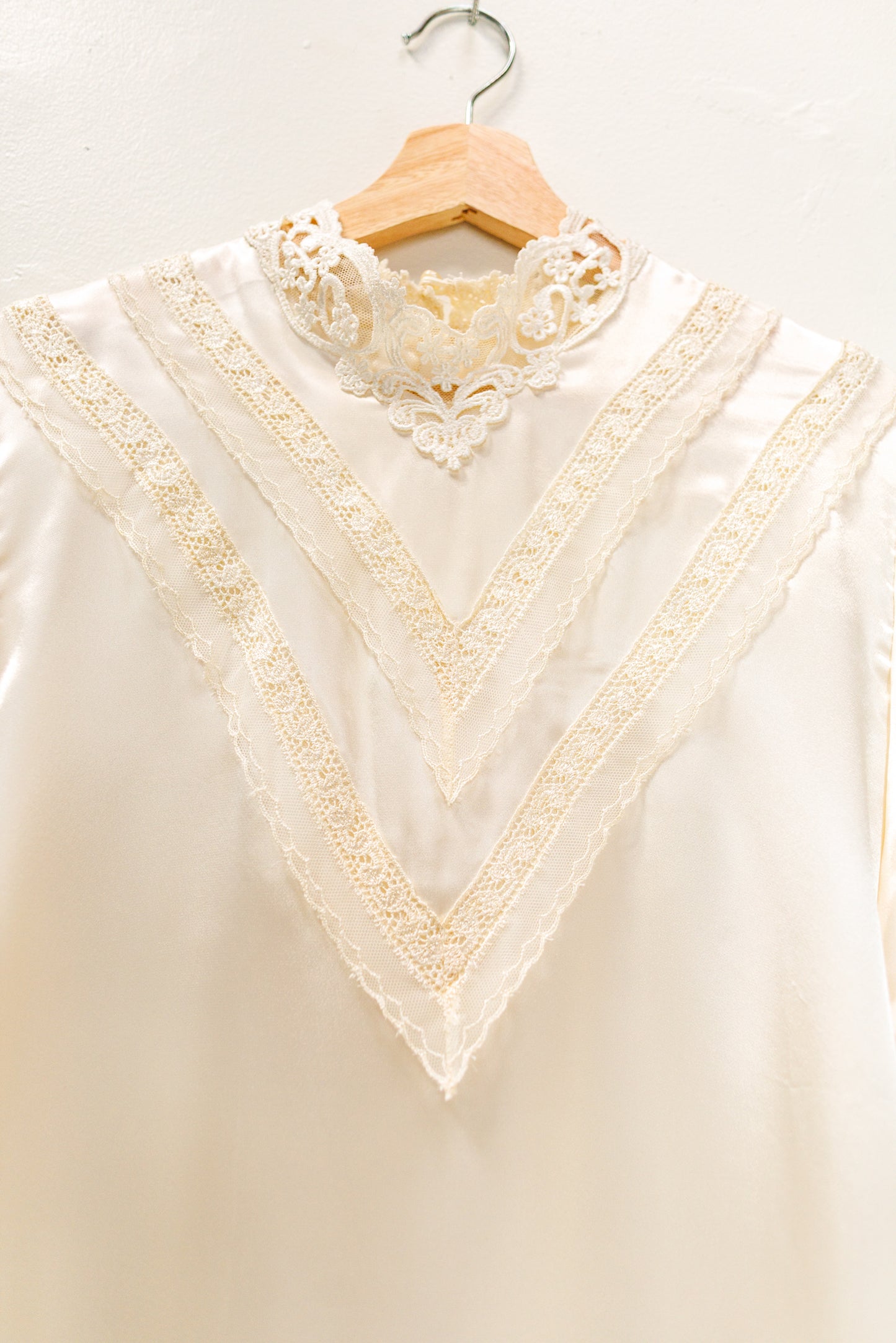 Vintage Handmade Lace Collared Blouse