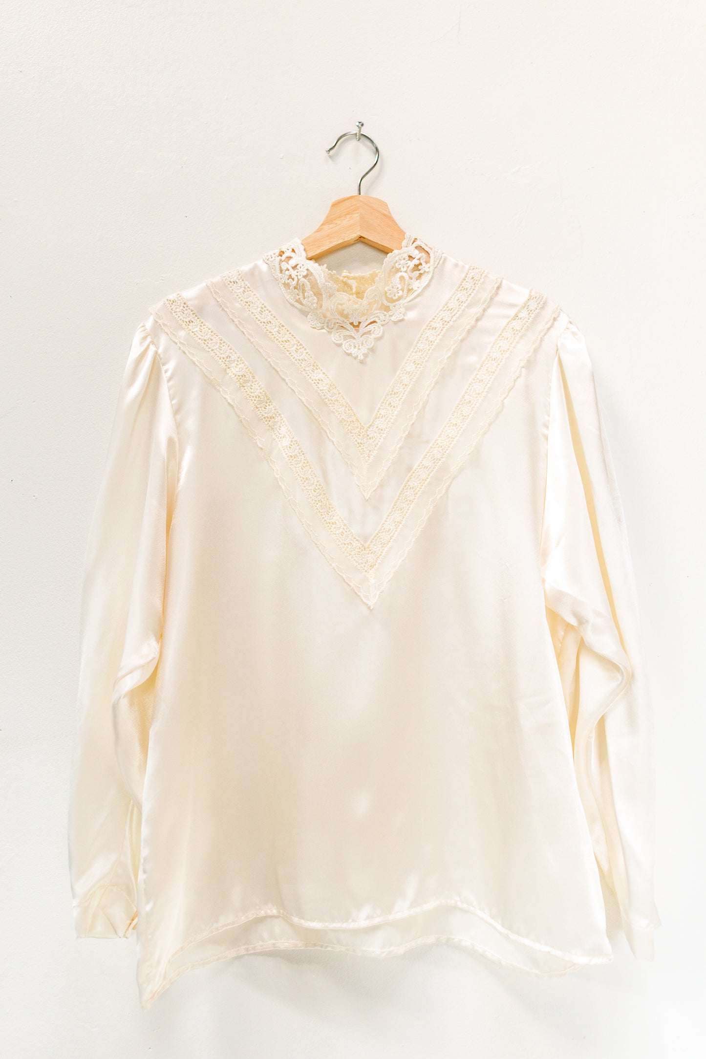 Vintage Handmade Lace Collared Blouse