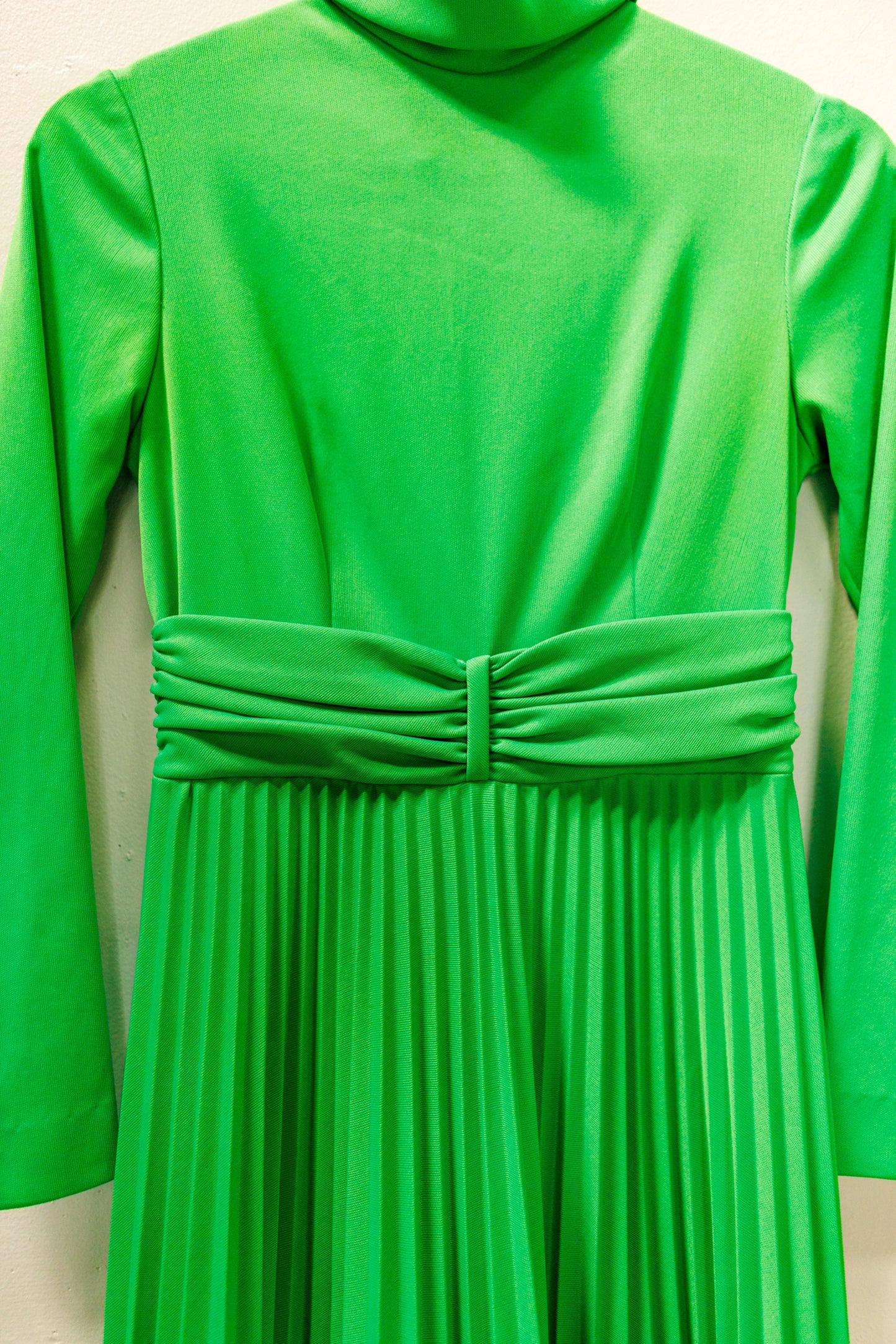 1970’s Kelly Green Pleated Maxi Dress